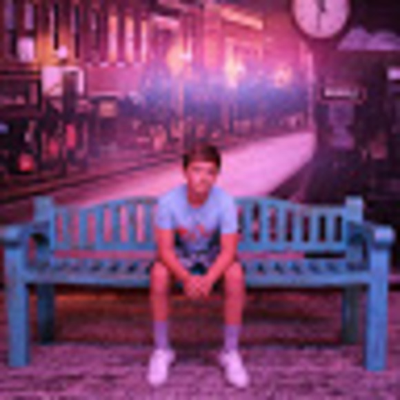 Meet your Posher, Benjamin - Picture 1 of 1